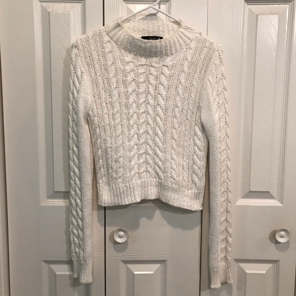 White knitted Forever 21 sweater